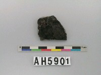 藏品(黑色細砂素面陶片)的圖片